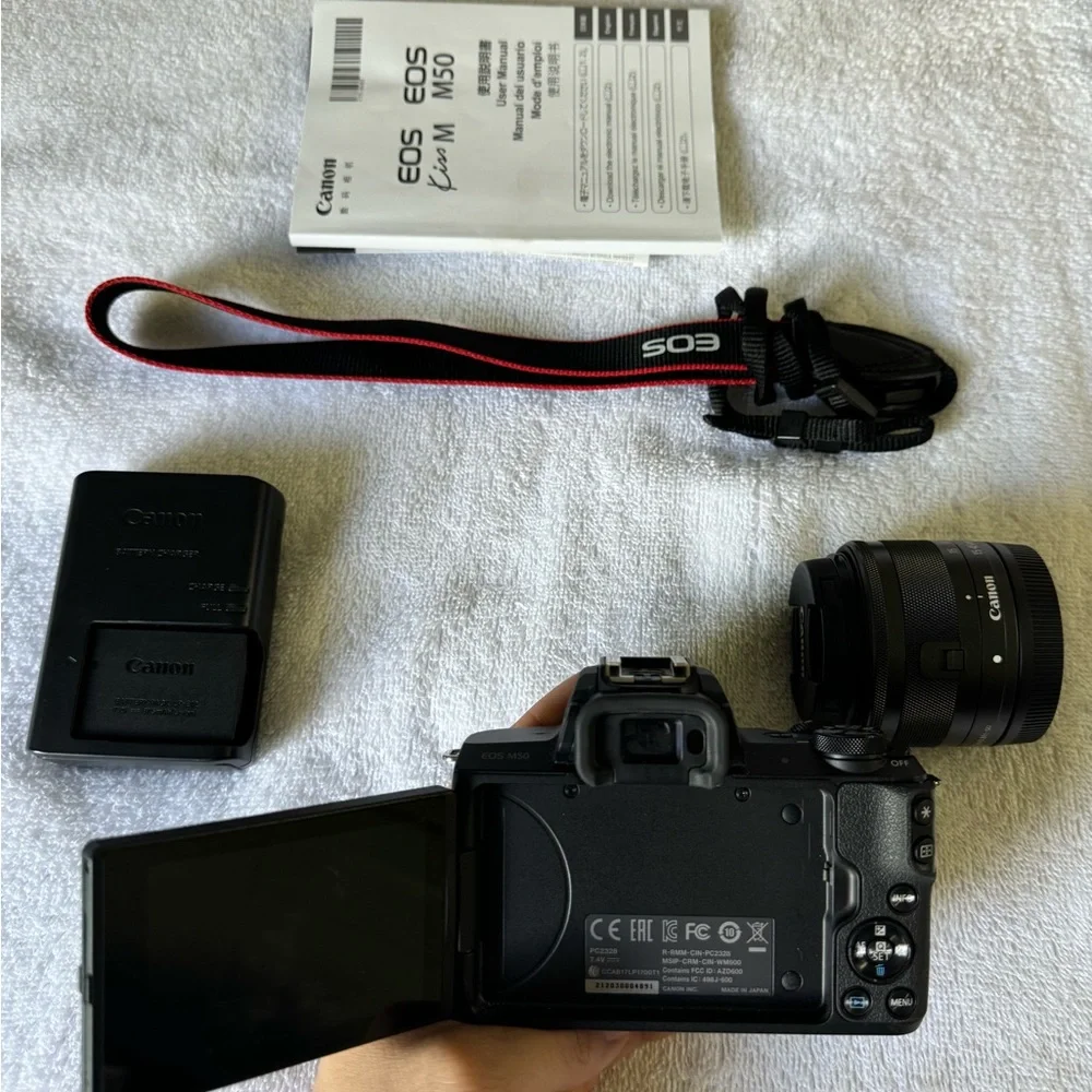 Canon EOS M50 Digital Camera - Black